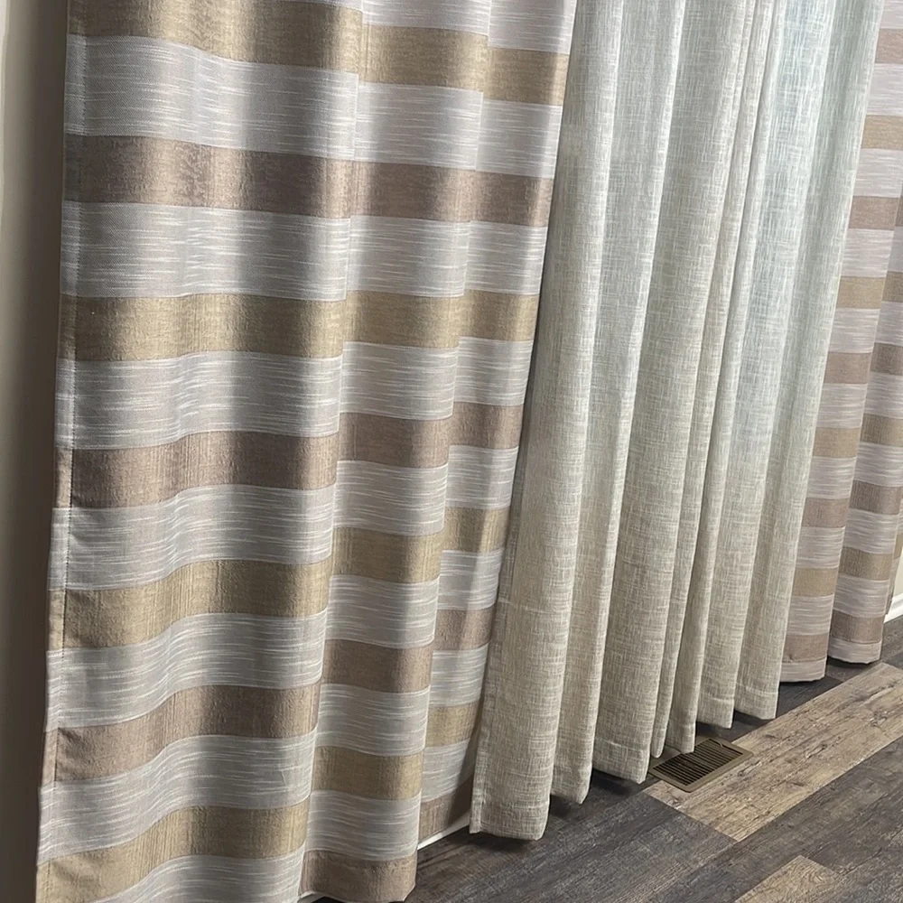 Curtain set
